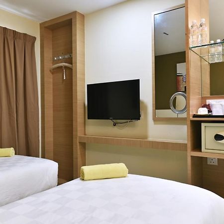 Hotel Mornington Bukit Permata Lumut Luaran gambar