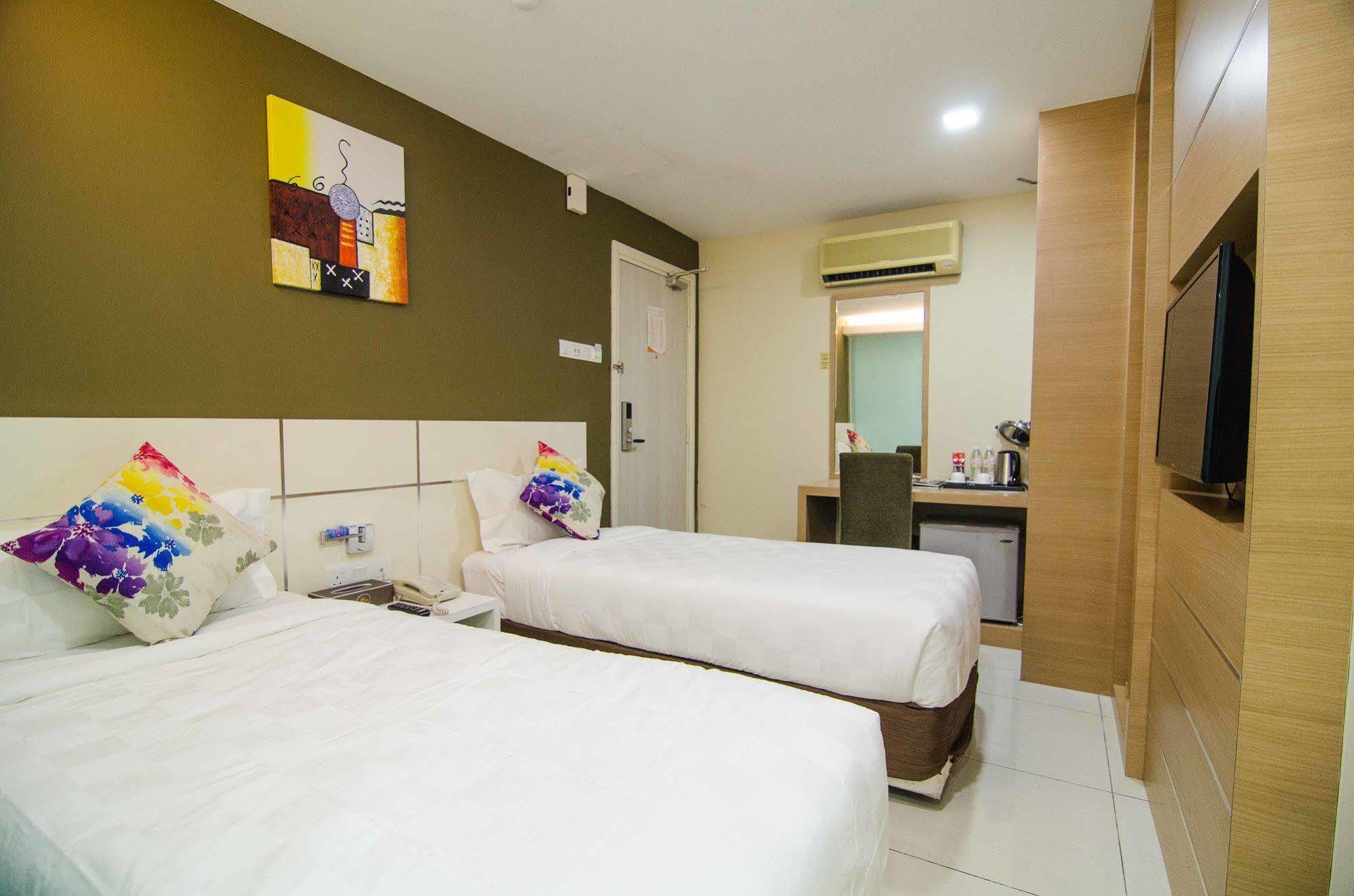 Hotel Mornington Bukit Permata Lumut Luaran gambar
