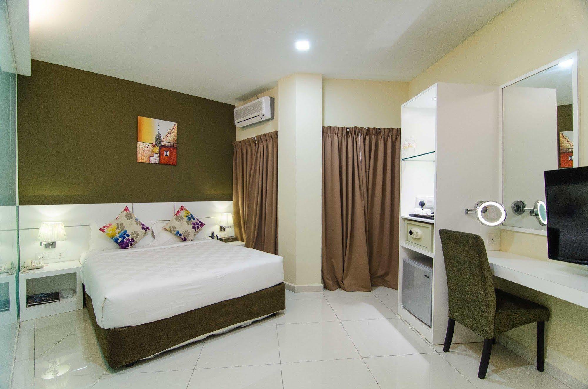Hotel Mornington Bukit Permata Lumut Luaran gambar